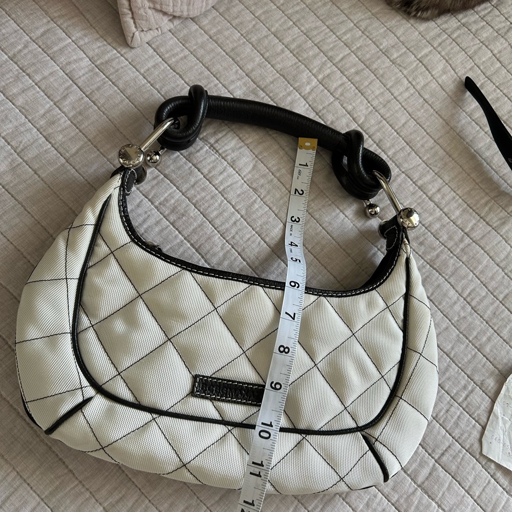 BCBG Y2K rare quilted, off-white, brown leather shoulder bagette small - Picture 12 of 16